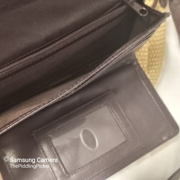 Etienne Aigner Purse with matching Wallet - Picture 14 of 16